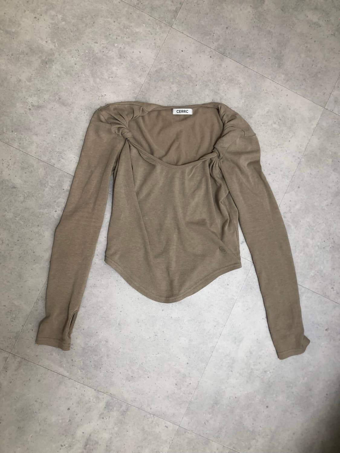 Cerric long sleeve 상품이미지1