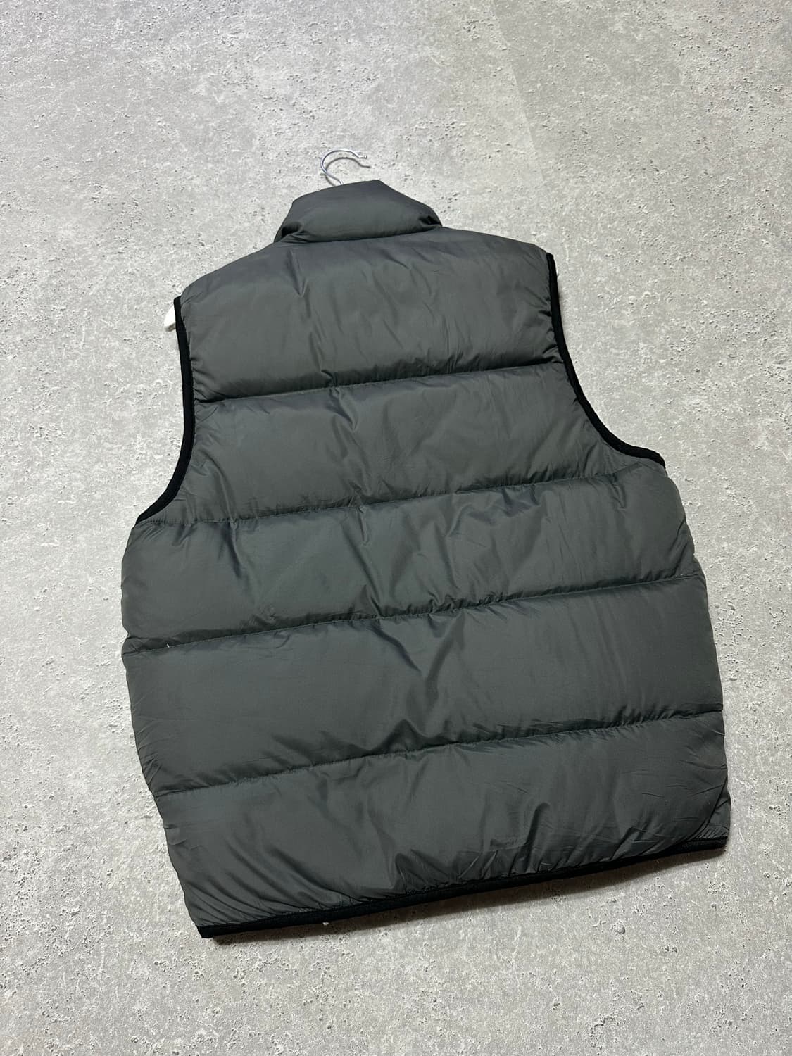 펜필드 PenField 차콜 베스트 패딩 상품이미지4