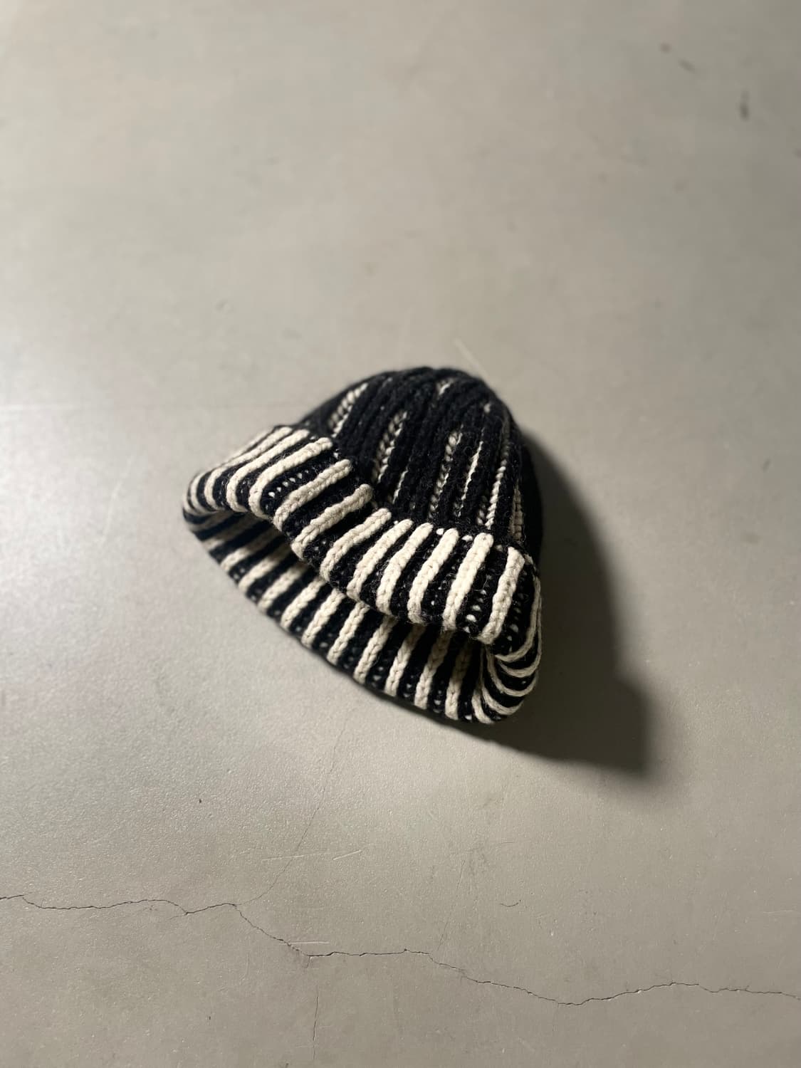 BATSU  Hand-Knitted Stripe Beanie 상품이미지1