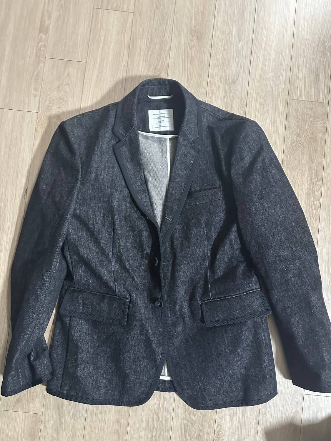 톰브라운 데님셋트 판매합니다.  상품이미지1