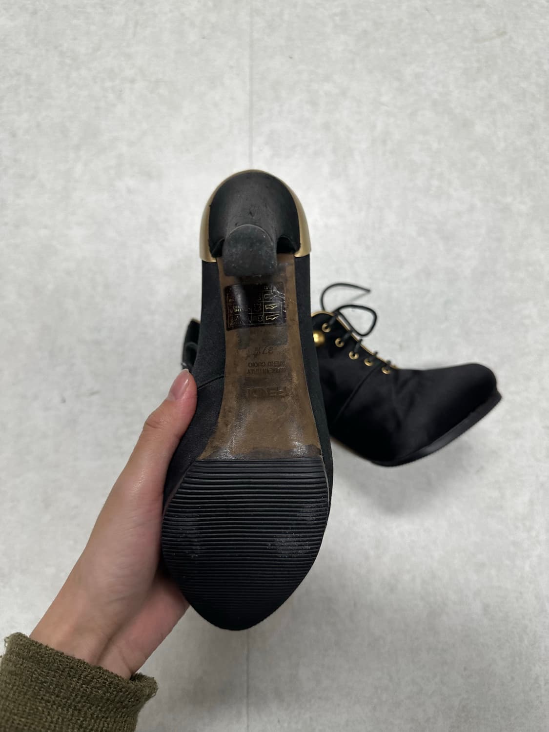 펜디 레이스업 앵클 부츠 상품이미지8