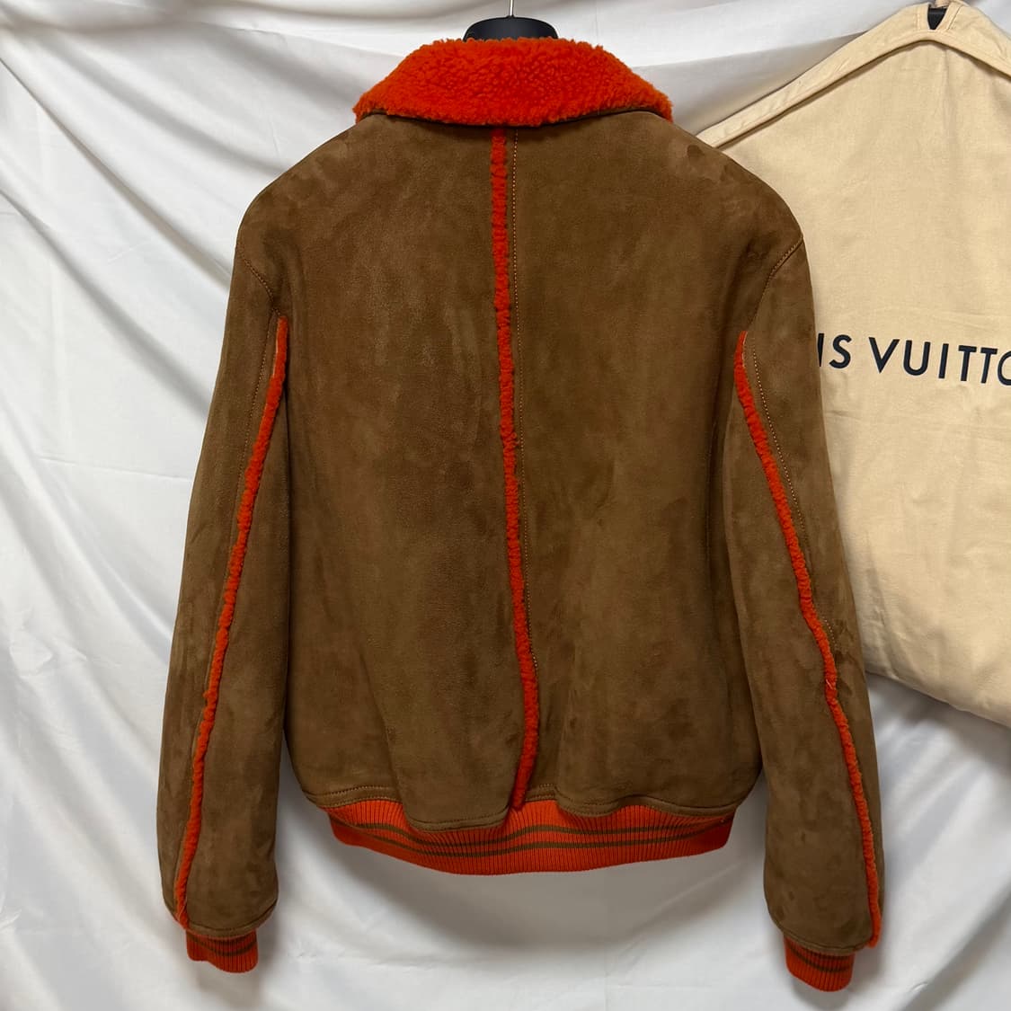 [S+급/50] 루이비통 시어링 블루종 무스탕 자켓 상품이미지4