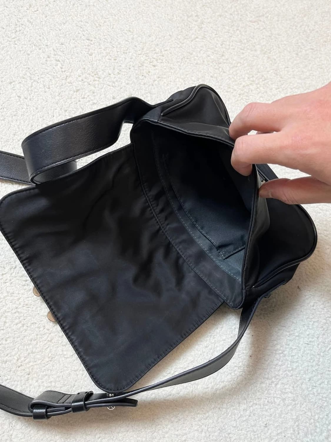 마뗑킴 23FW 포코노 크리스피 미니 버클백 A1745 상품이미지8