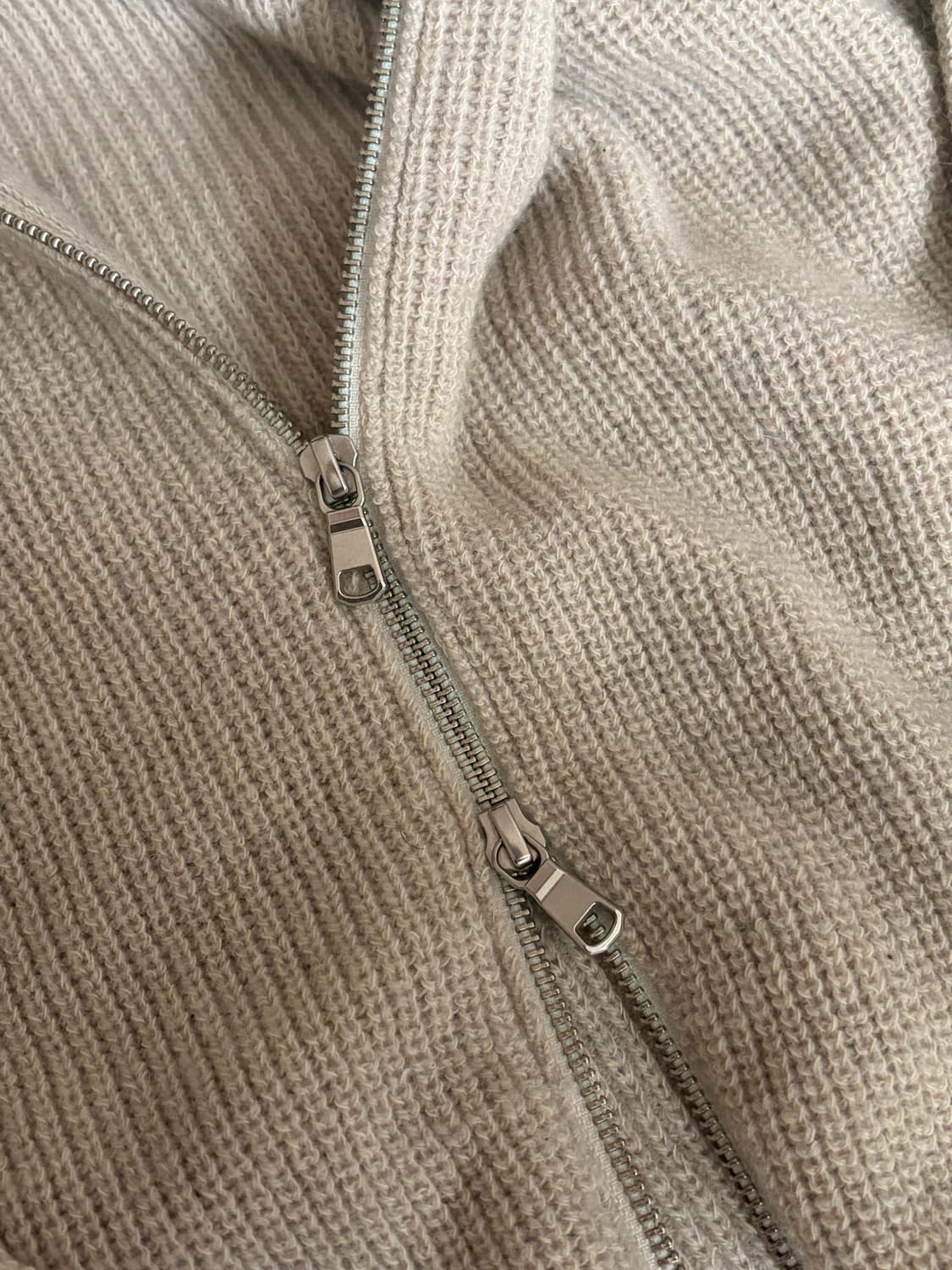 마티앤선즈 캐시미어/울 집업 카키노하 별주 2 상품이미지3