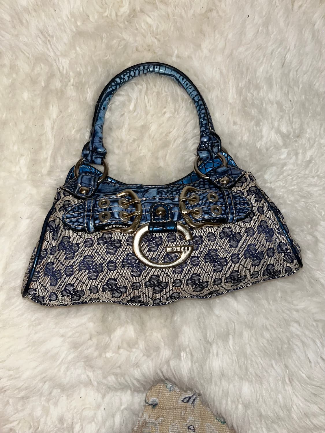 Guess mini Shoulder bag 상품이미지2