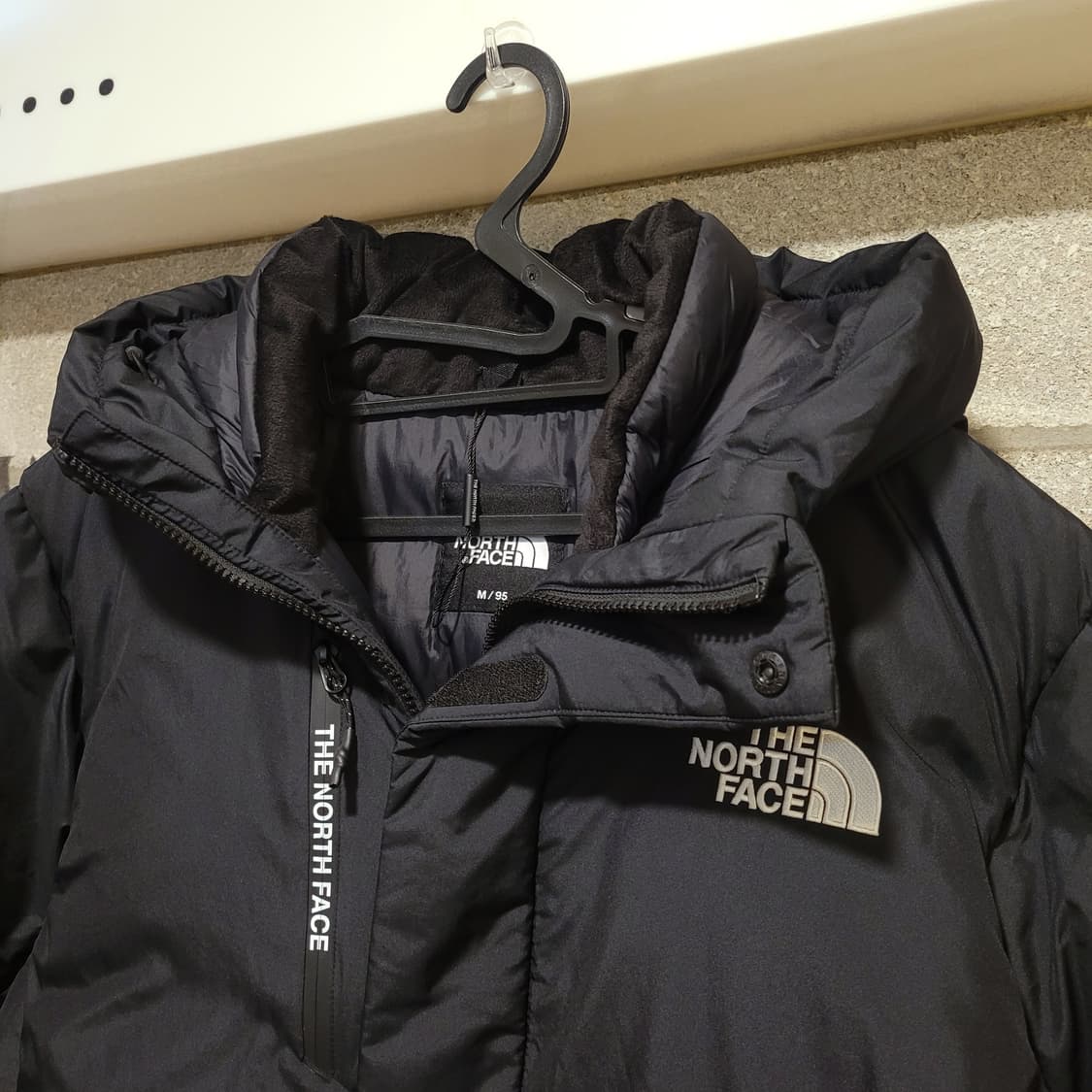 노스페이스 아웃라이트 다운 자켓 M 상품이미지3