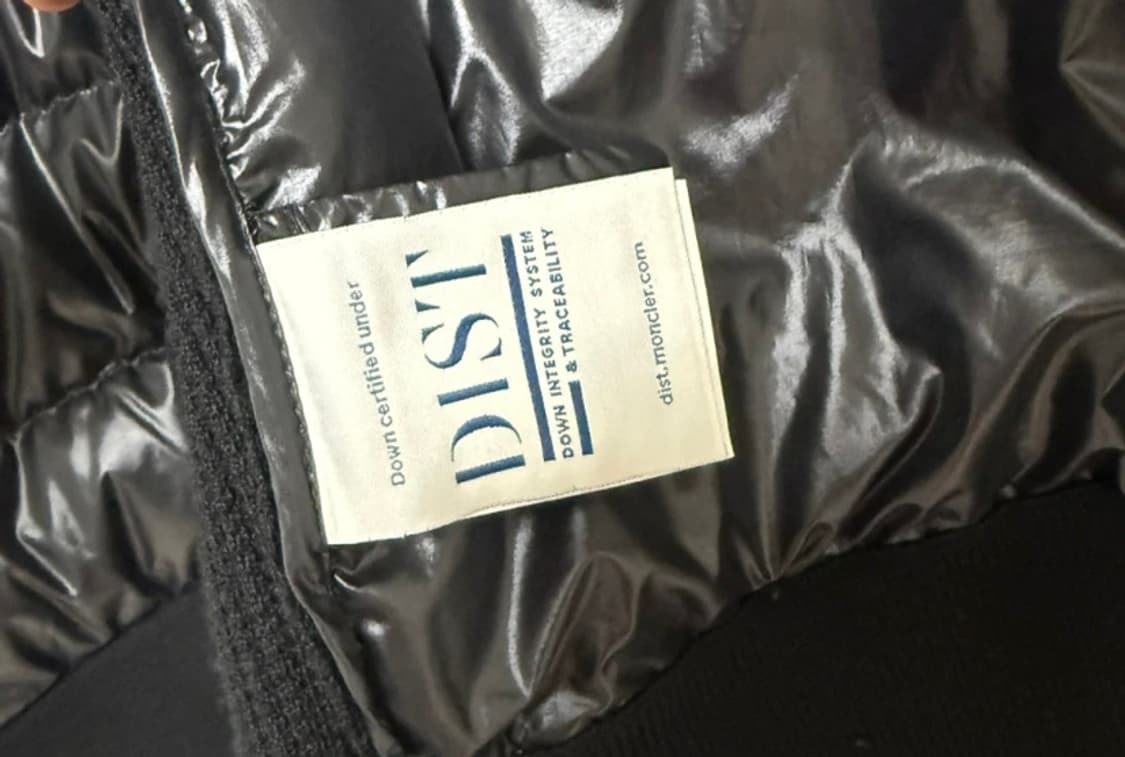 [정품] 몽클레어 새상품급 유광 니트 패딩 L 상품이미지2