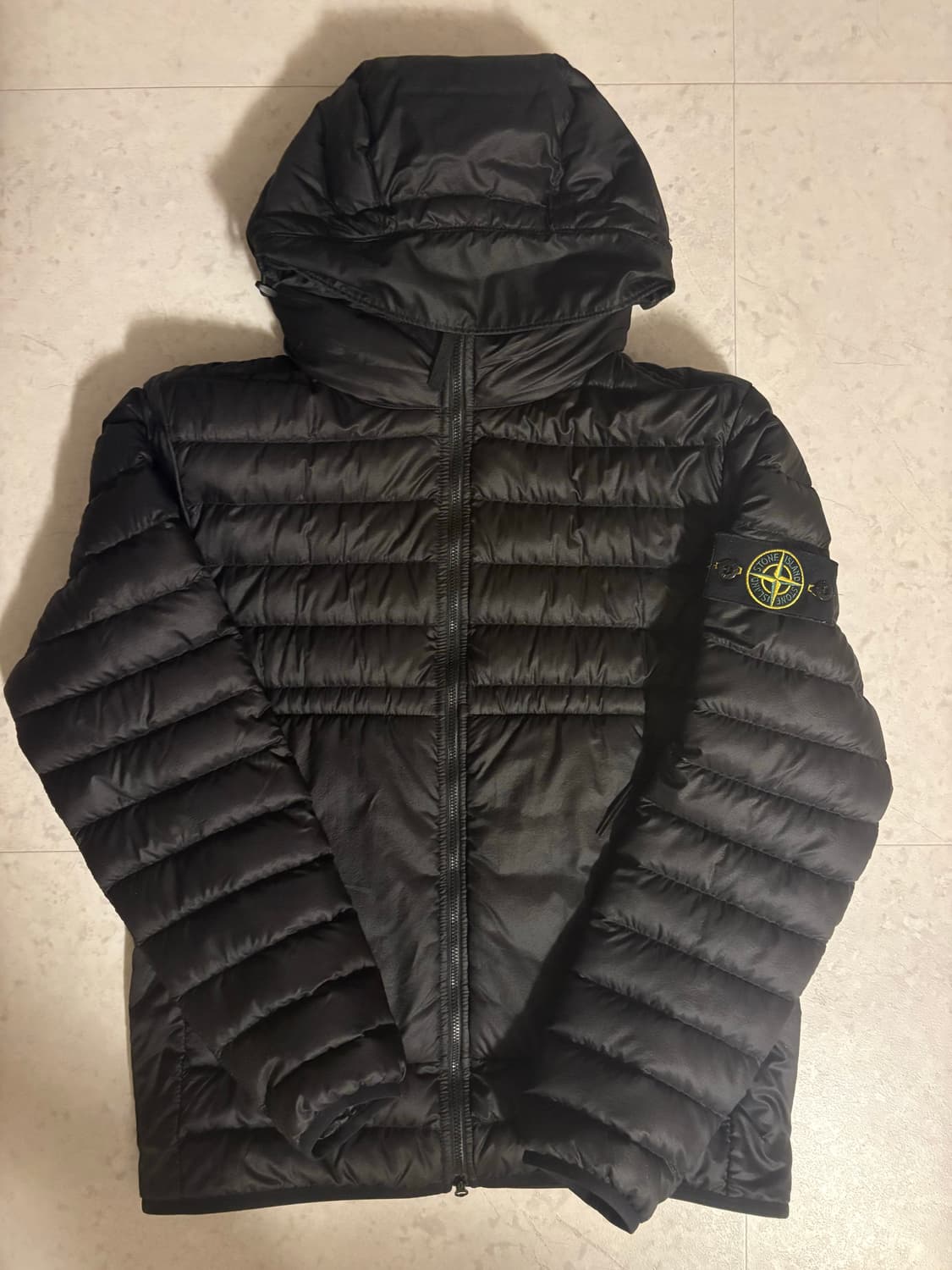 스톤아일랜드 경량패딩 <M> 상품이미지1