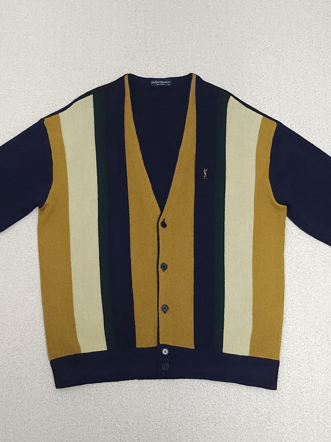 (105)입생로랑 남자 브이넥 긴팔 빈티지 가디건 상품이미지6