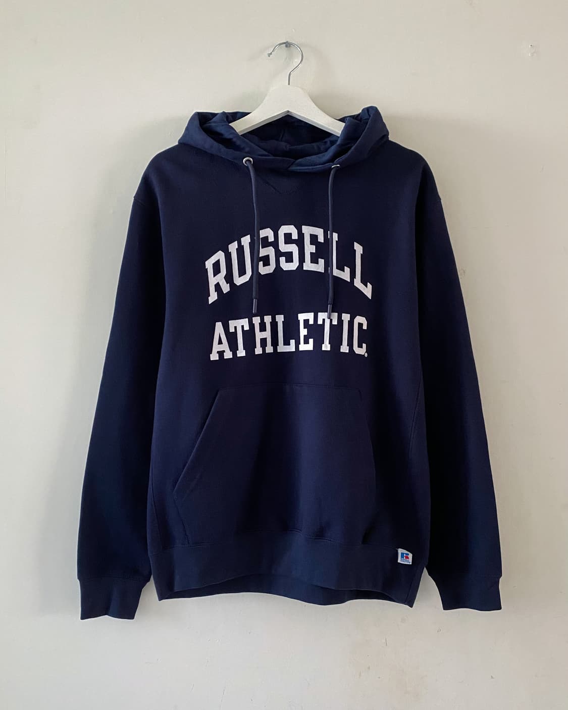 러셀 로고 네이비 후드티 상품이미지1