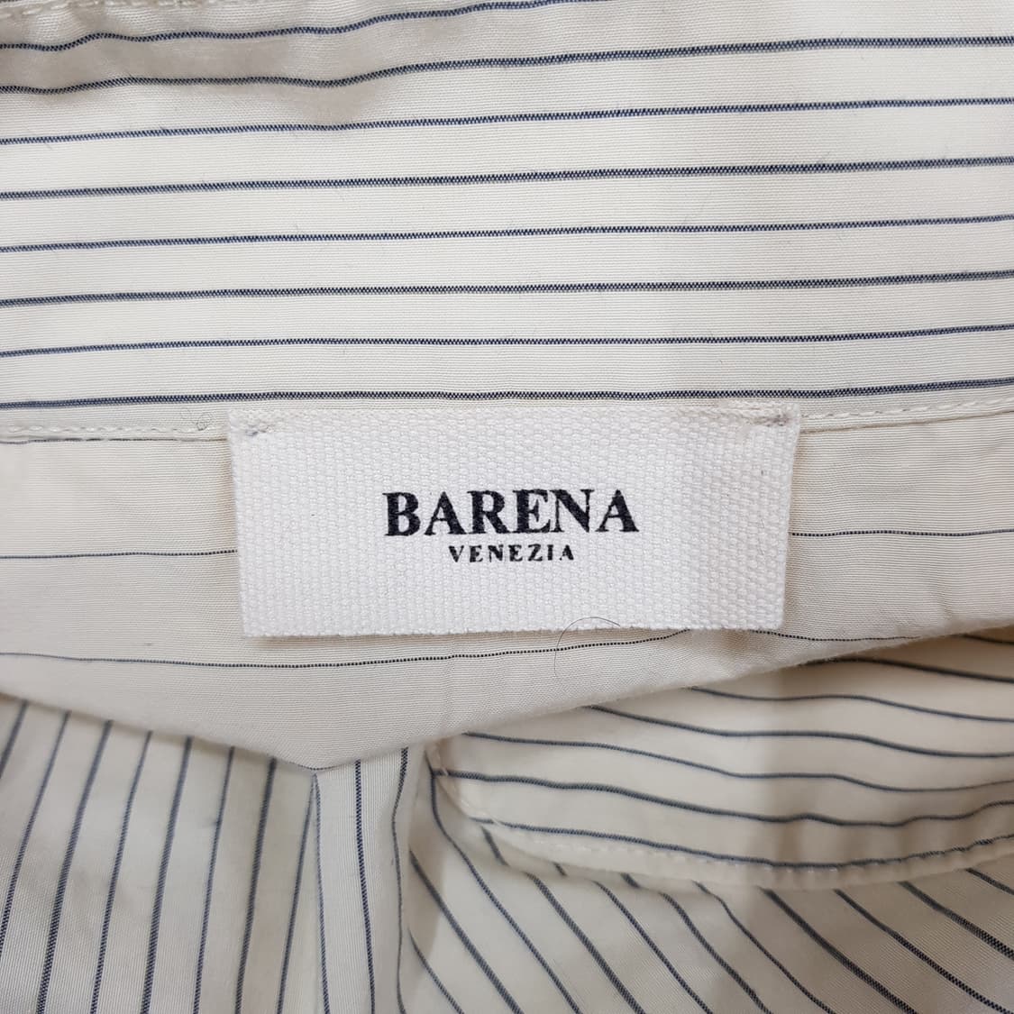 바레나베네치아 스트라이프 슬리브리스 러플 블라우스 40사이즈 상품이미지6
