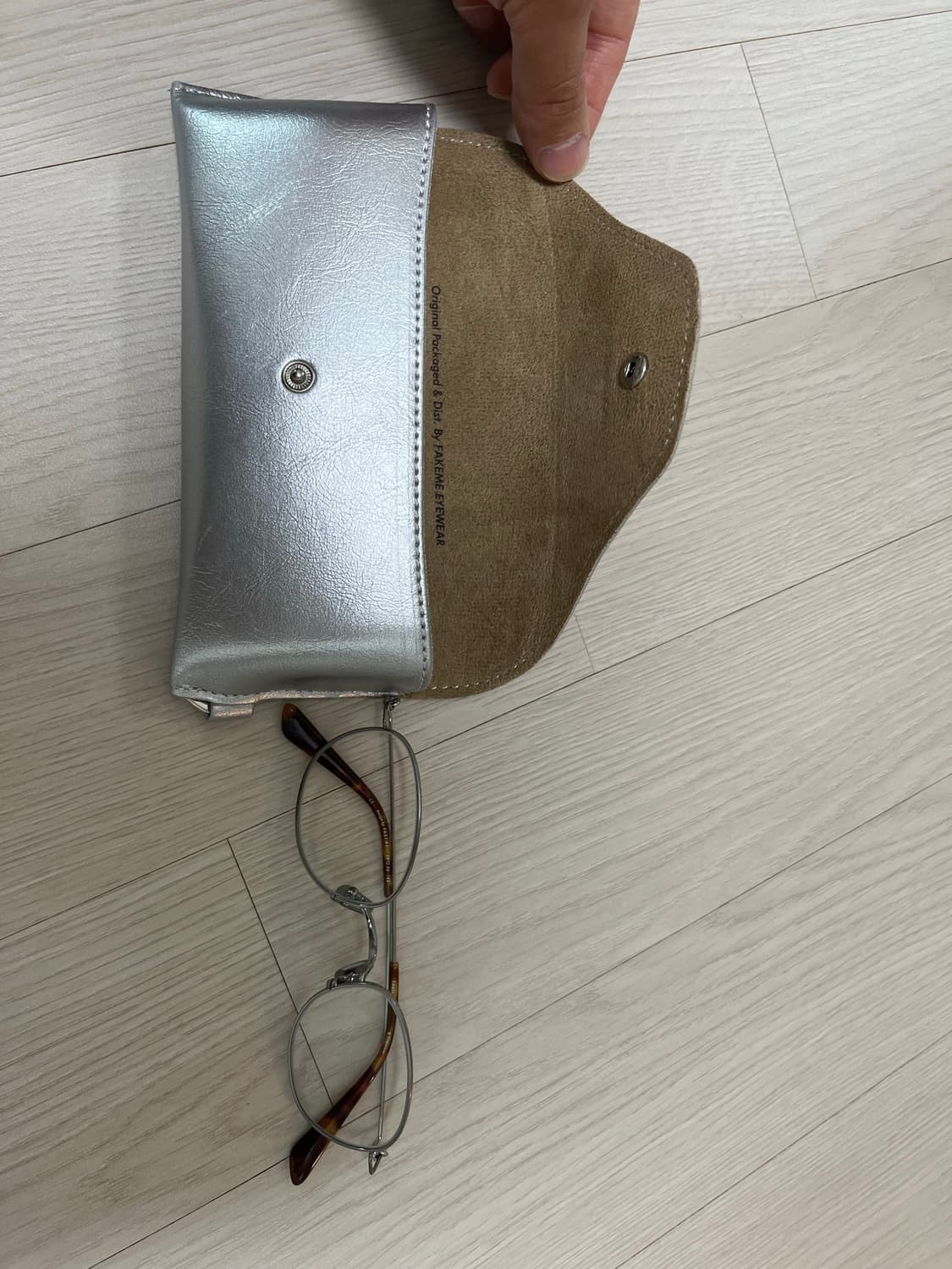 페이크미 루이스제품 판매 상품이미지1