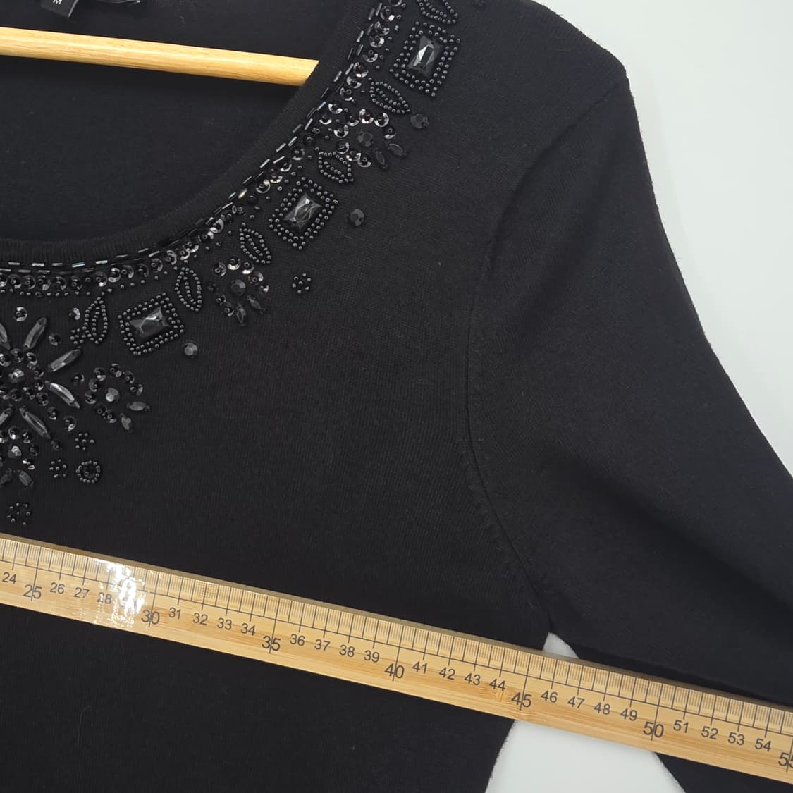 로라애슐리 비즈 장식 니트 블랙 티셔츠 여성 고급 니트 상품이미지5