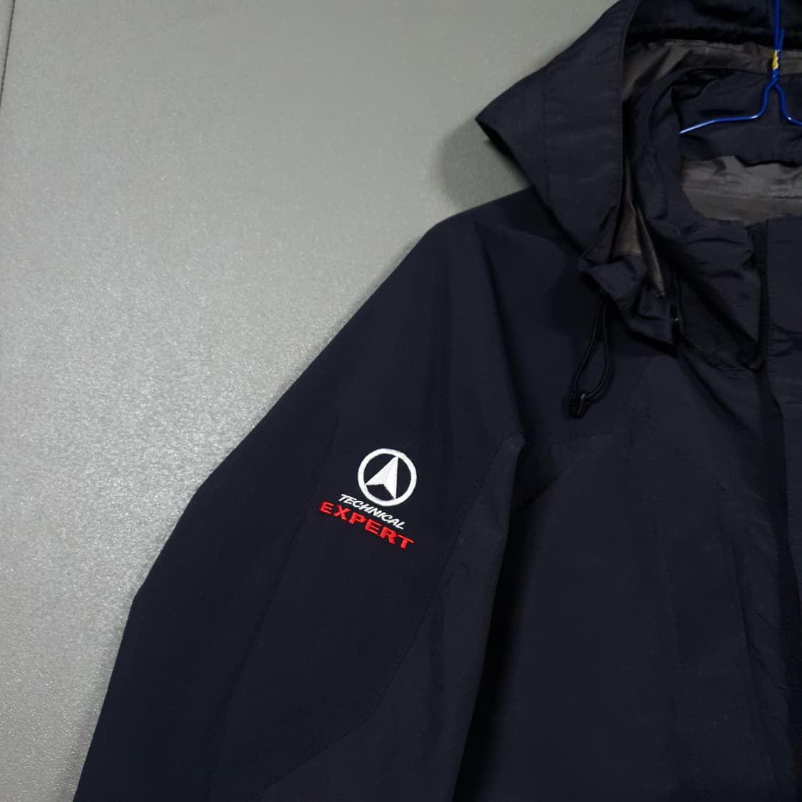 L) 코오롱스포츠 고어텍스 팩라이트쉘 투웨이 바람막이 마운틴 자켓 100 상품이미지3