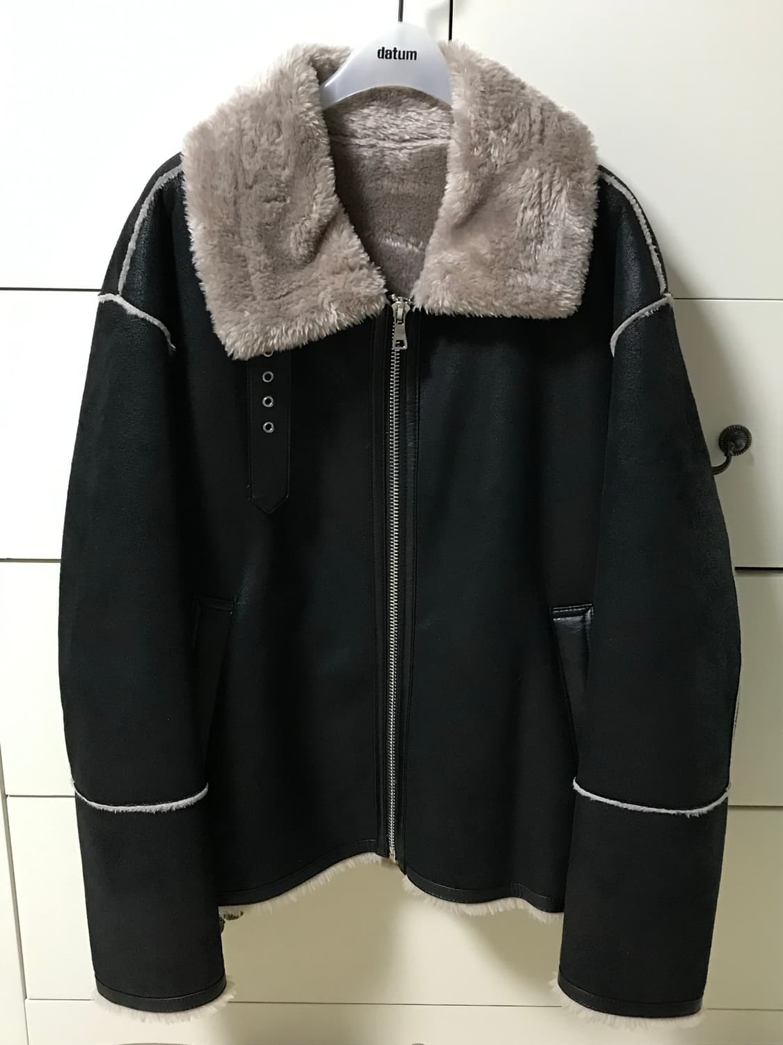 오버사이즈 스웨이드 라인 무스탕 자켓 상품이미지2