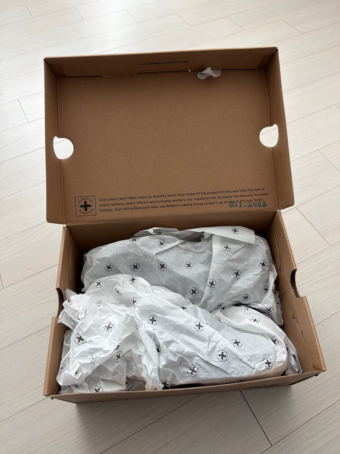 닥터마틴 리더 와이오밍 레더 유틸리티 슈즈 블랙 상품이미지5