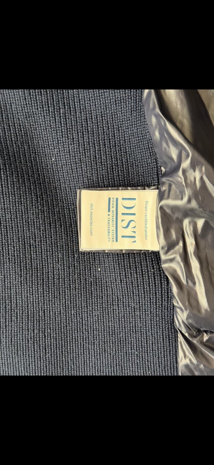 몽클레어 니트패딩 여성 급처입니다 부탁드려요 상품이미지2