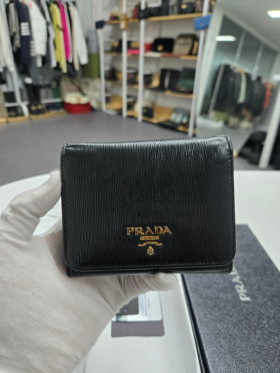 [50%세일] 프라다 사피아노 중지갑 상품이미지1
