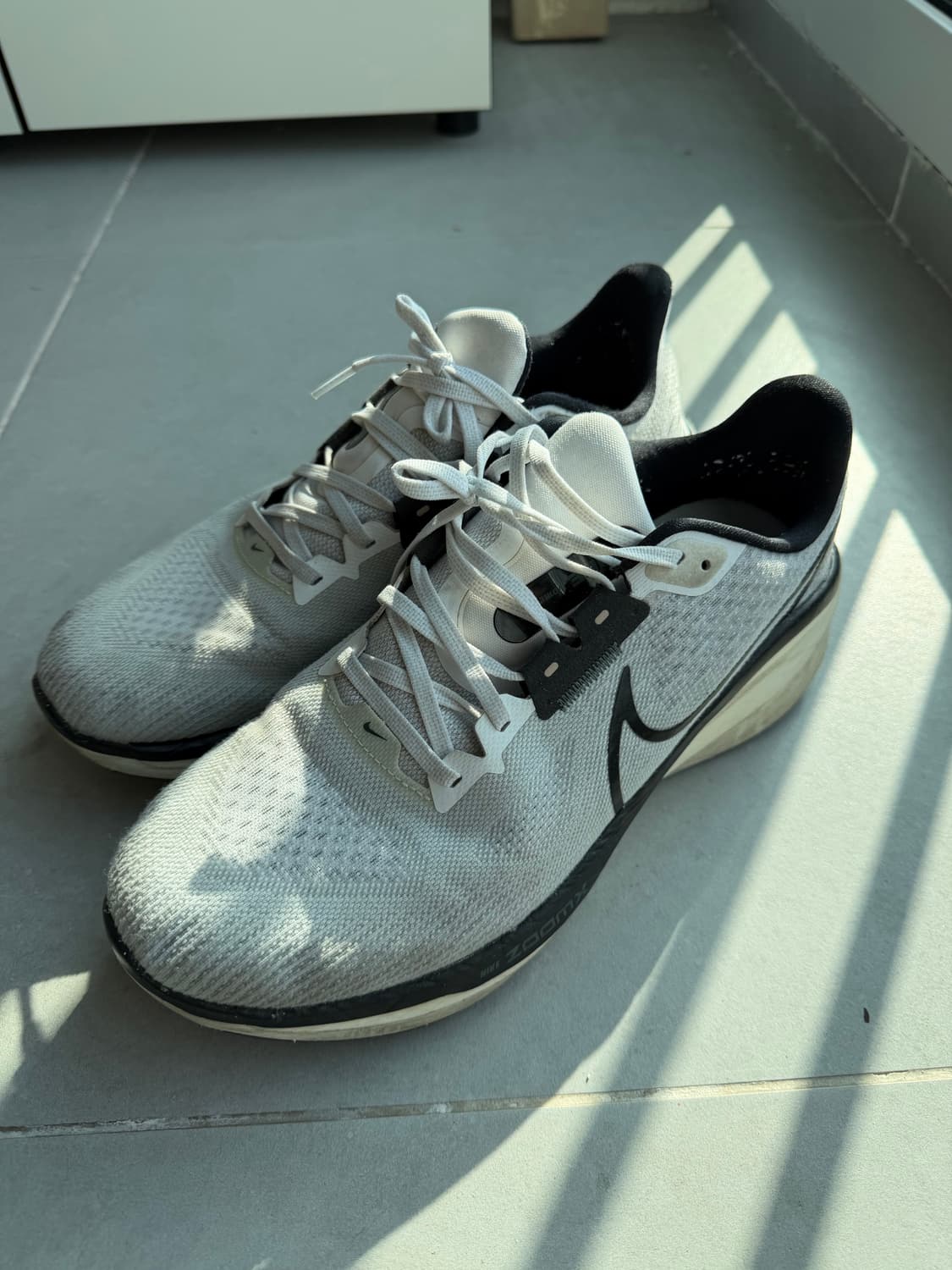 러닝화 보메로 17  상품이미지1