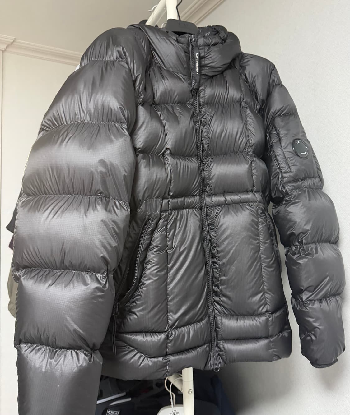 CP컴퍼니 DD쉘 25fw 패딩 XL 상품이미지1