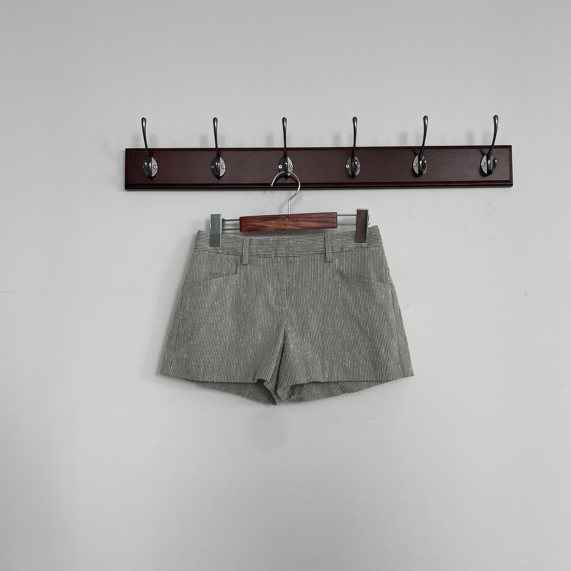 띠어리 스트라이프 숏 팬츠 상품이미지2