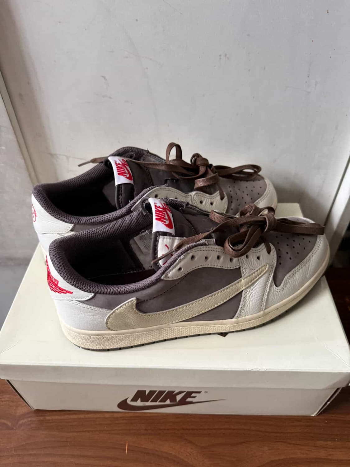 트래비스 스캇 리버스 모카 상품이미지1