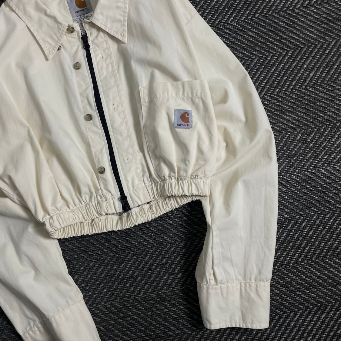 칼하트 리메이크 투웨이 크롭 셔츠 자켓o 3530 상품이미지2