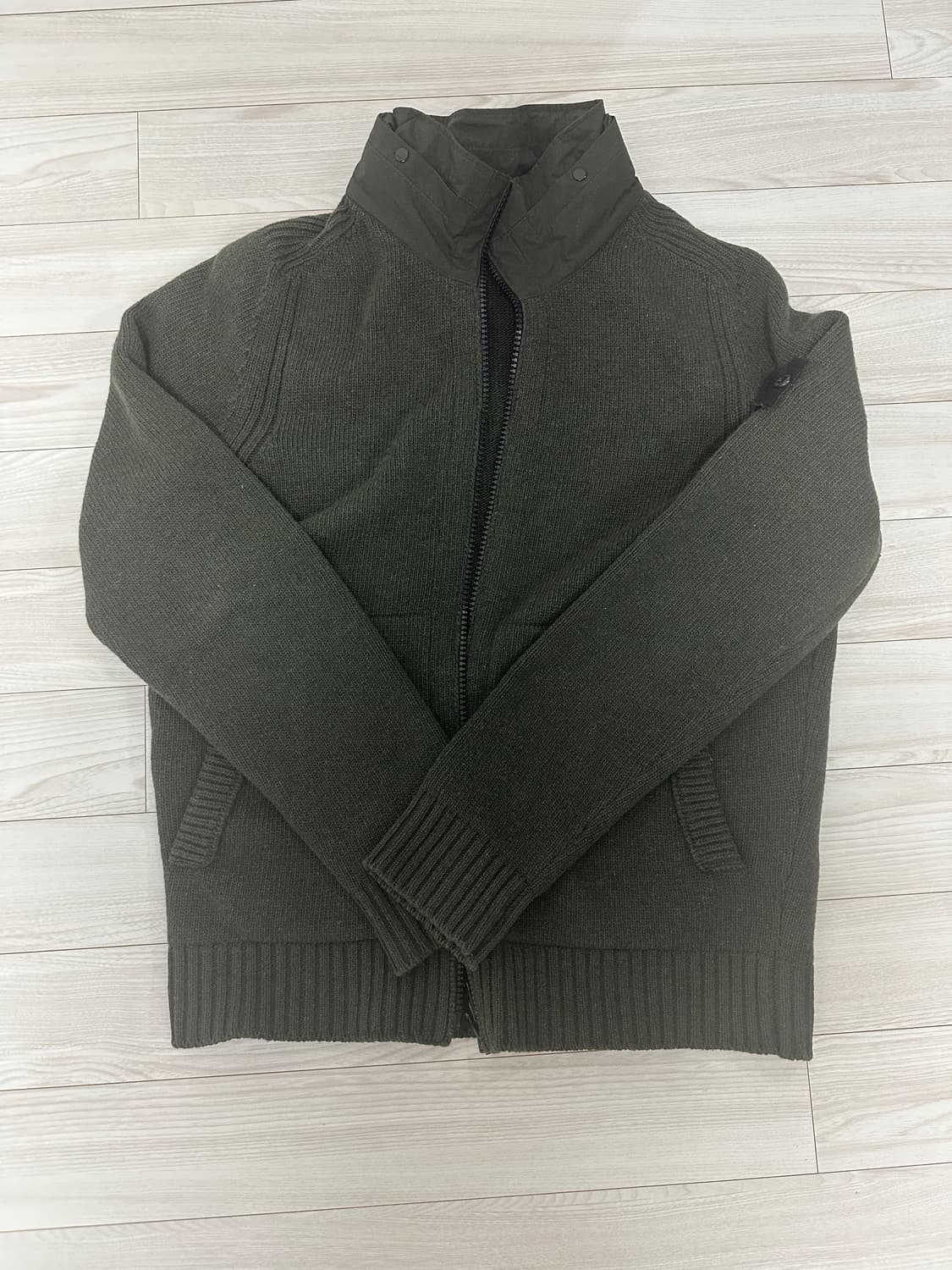 스톤아일랜드 니트집업 상품이미지1