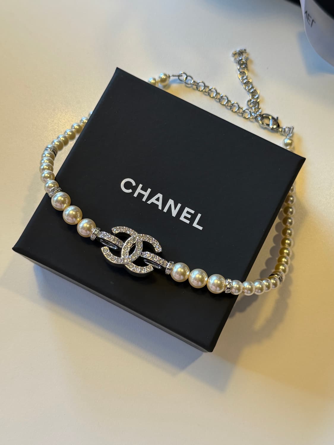 Chanel 업사이클링 샤넬 CC 진주 초커 목걸이 상품이미지2