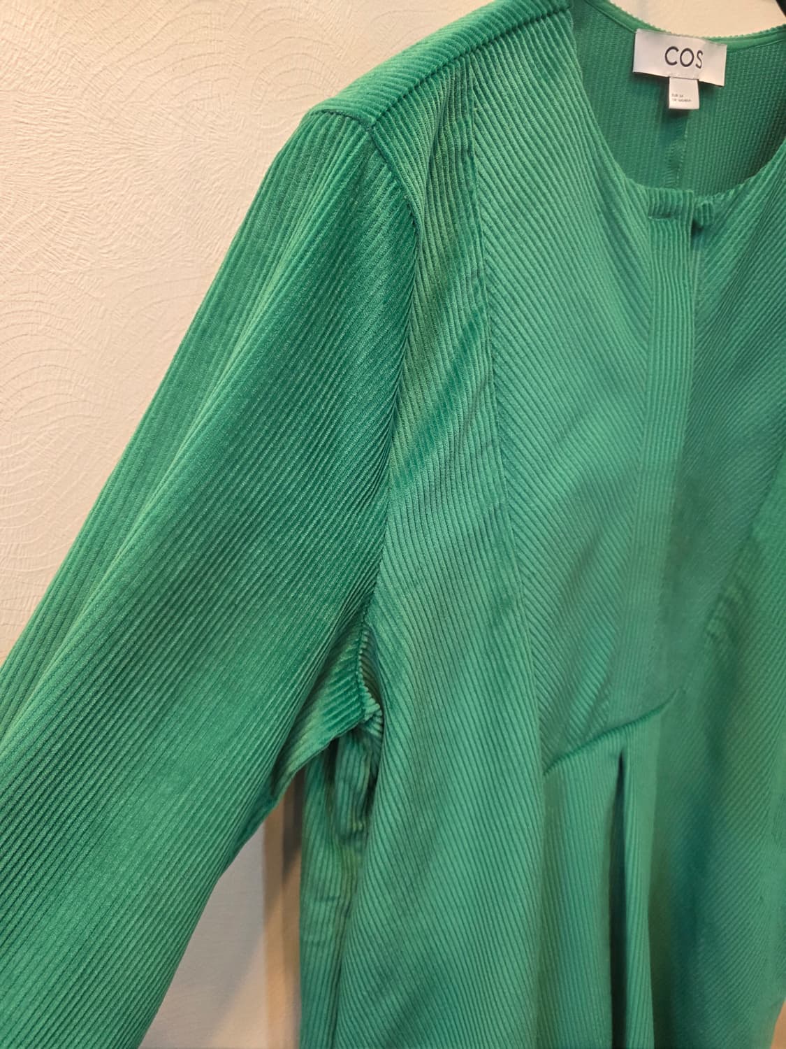 COS 코스 그린 코듀로이 원피스 상품이미지3