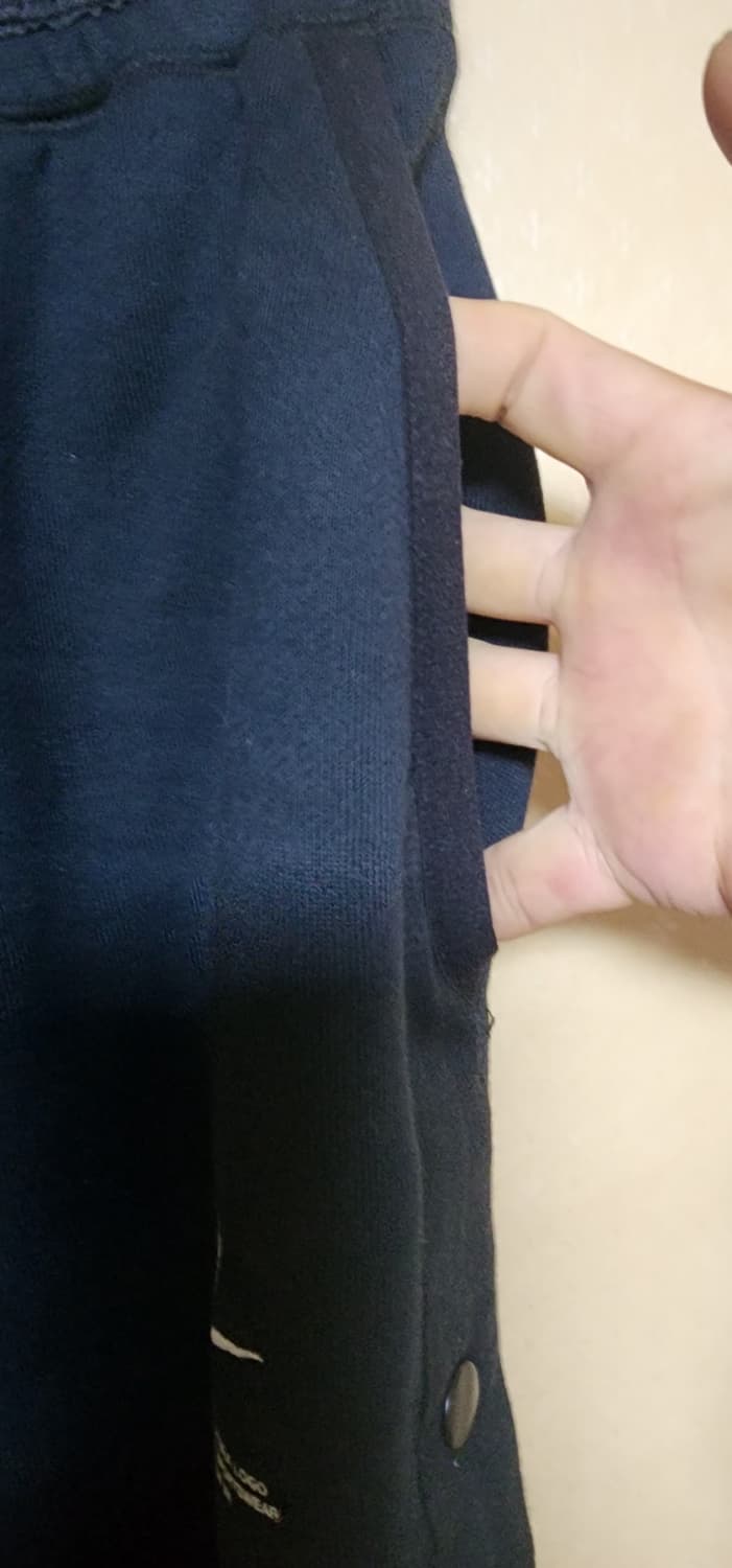 나이키 남성  블랙 기모 트레이닝팬츠 상태굿 L 상품이미지2