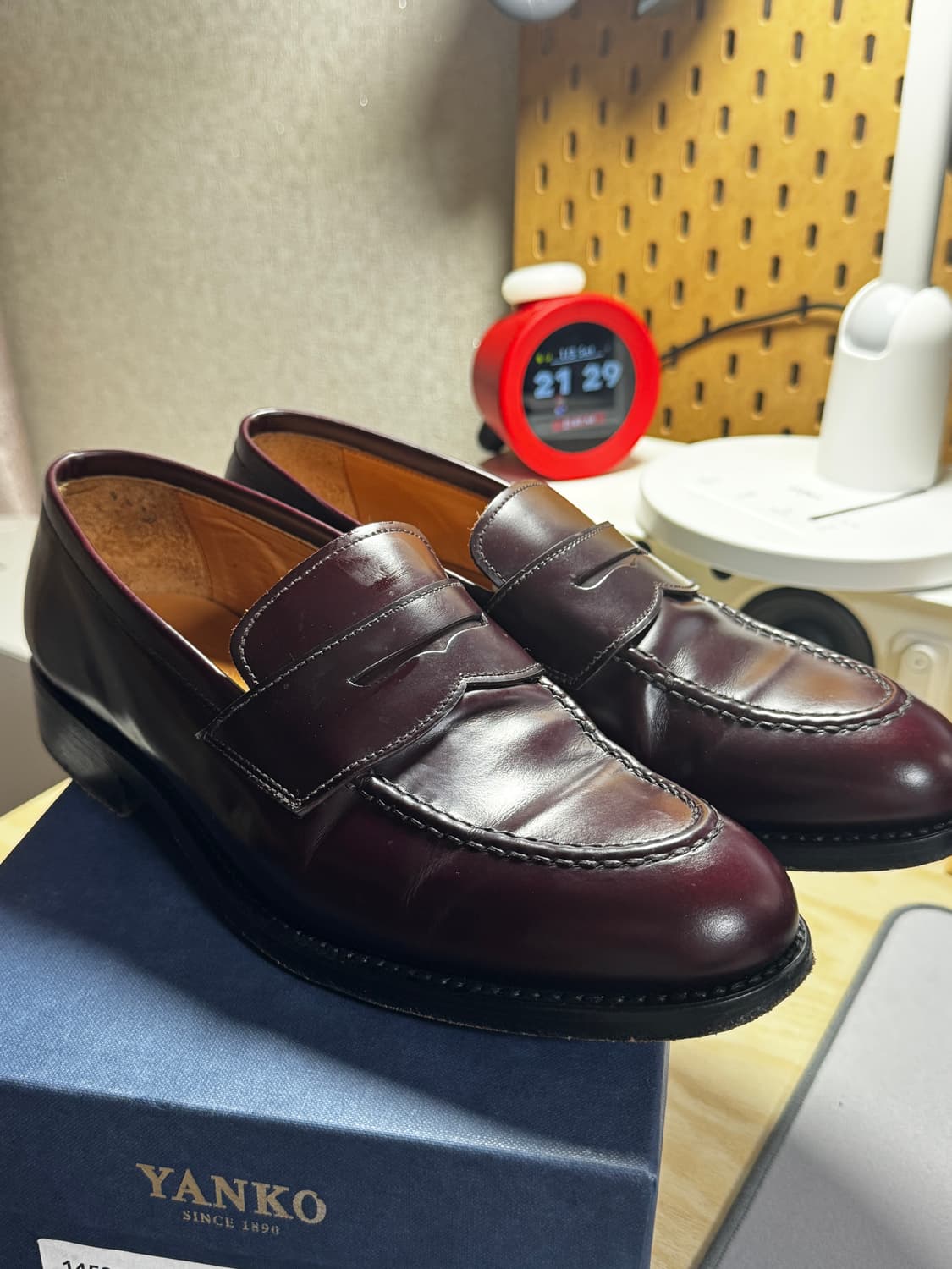 얀코 카사레스 블랙 페니로퍼 size 6  상품이미지2