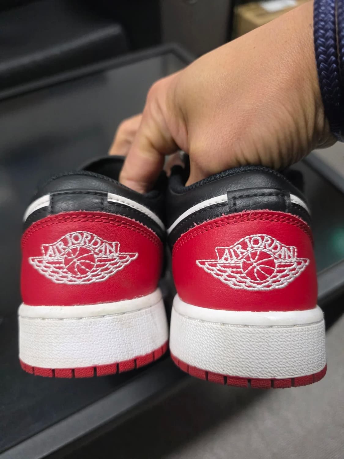 (GS) 나이키 에어 조던1 로우 화이트 바시티 레드 230 상품이미지5