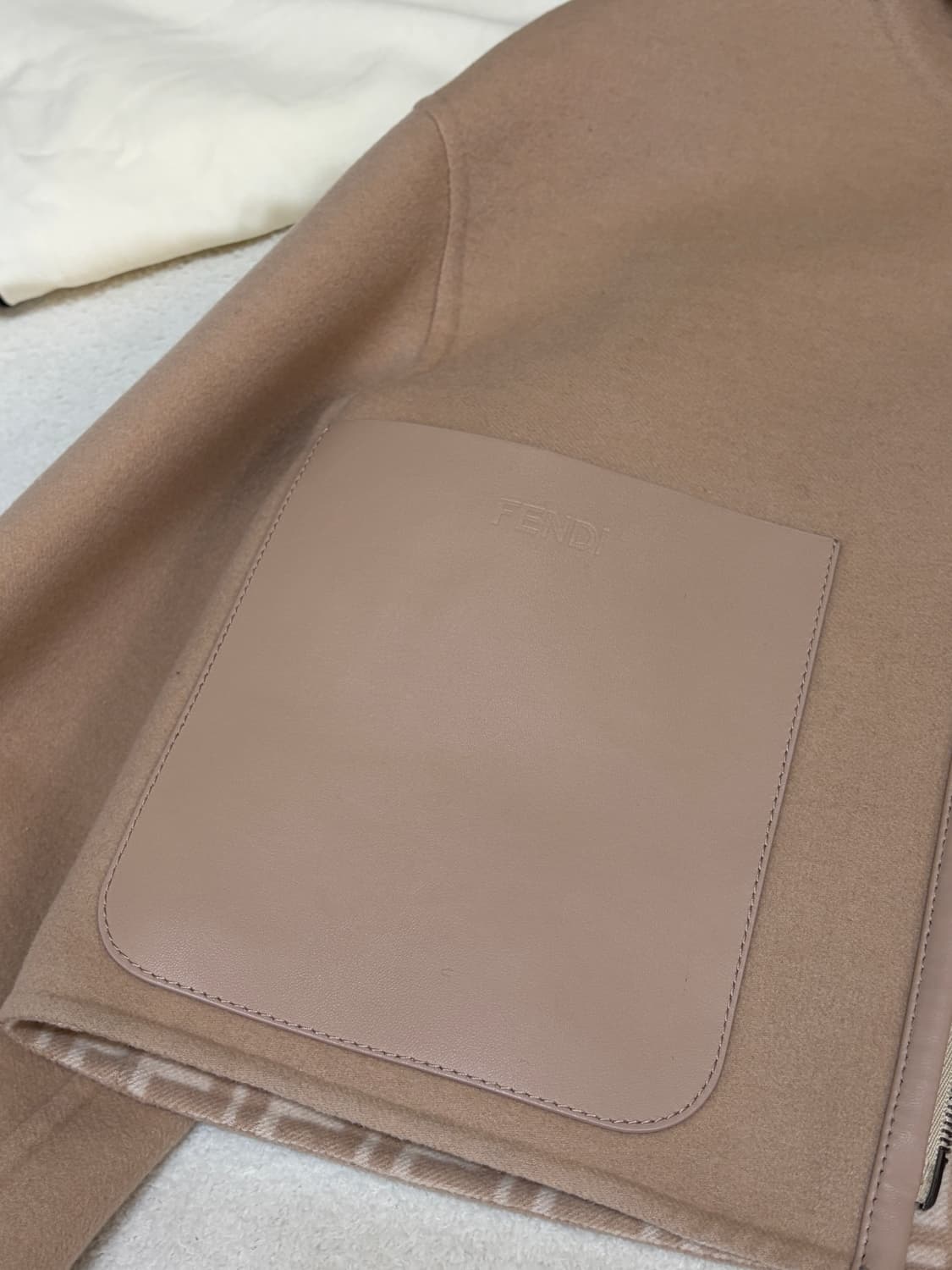 (새거급) 펜디 리버시블 여성 울 자켓 40 펜디 여성 리버시블 자켓 상품이미지2