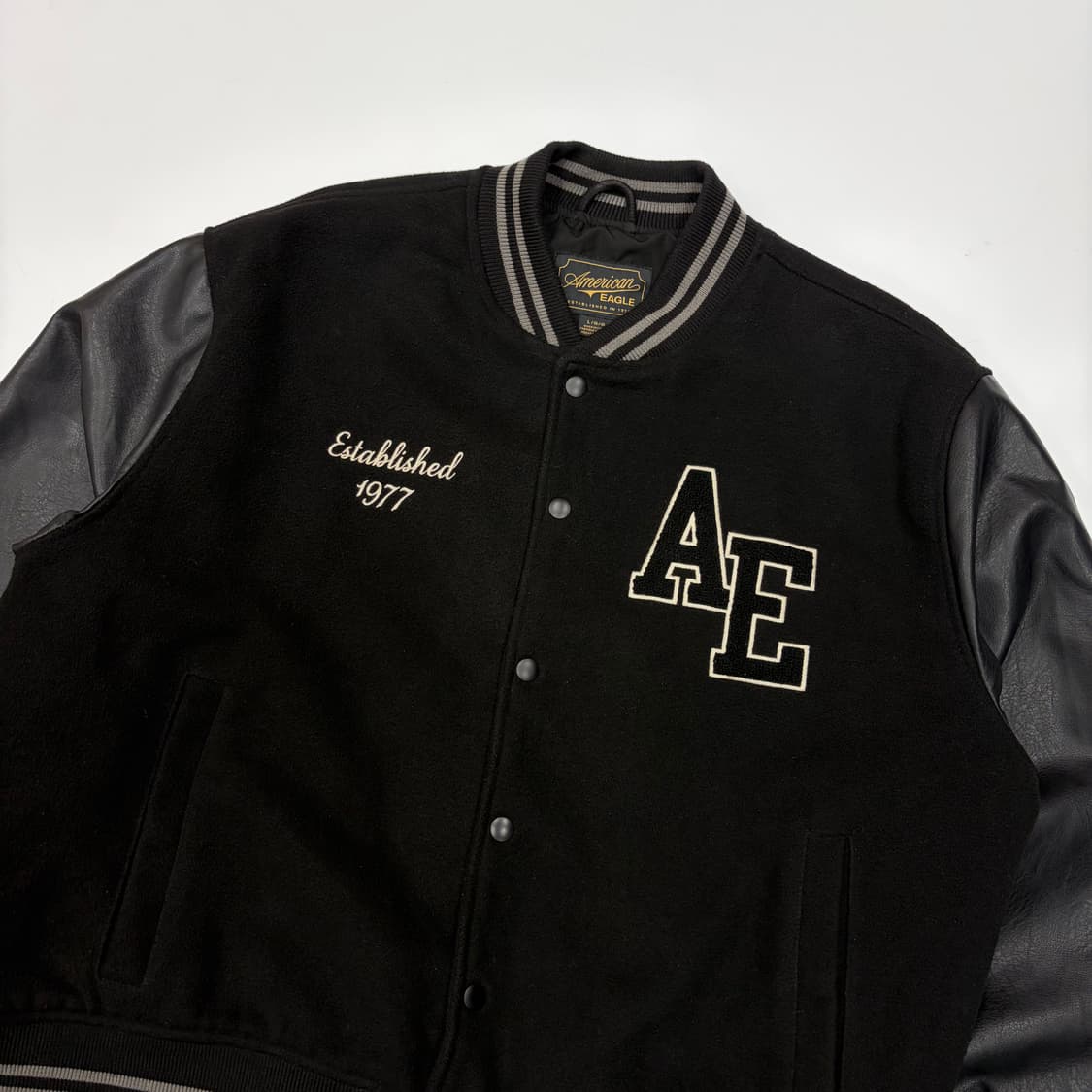 American eagle 아메리칸이글 바시티 자켓 L 상품이미지2