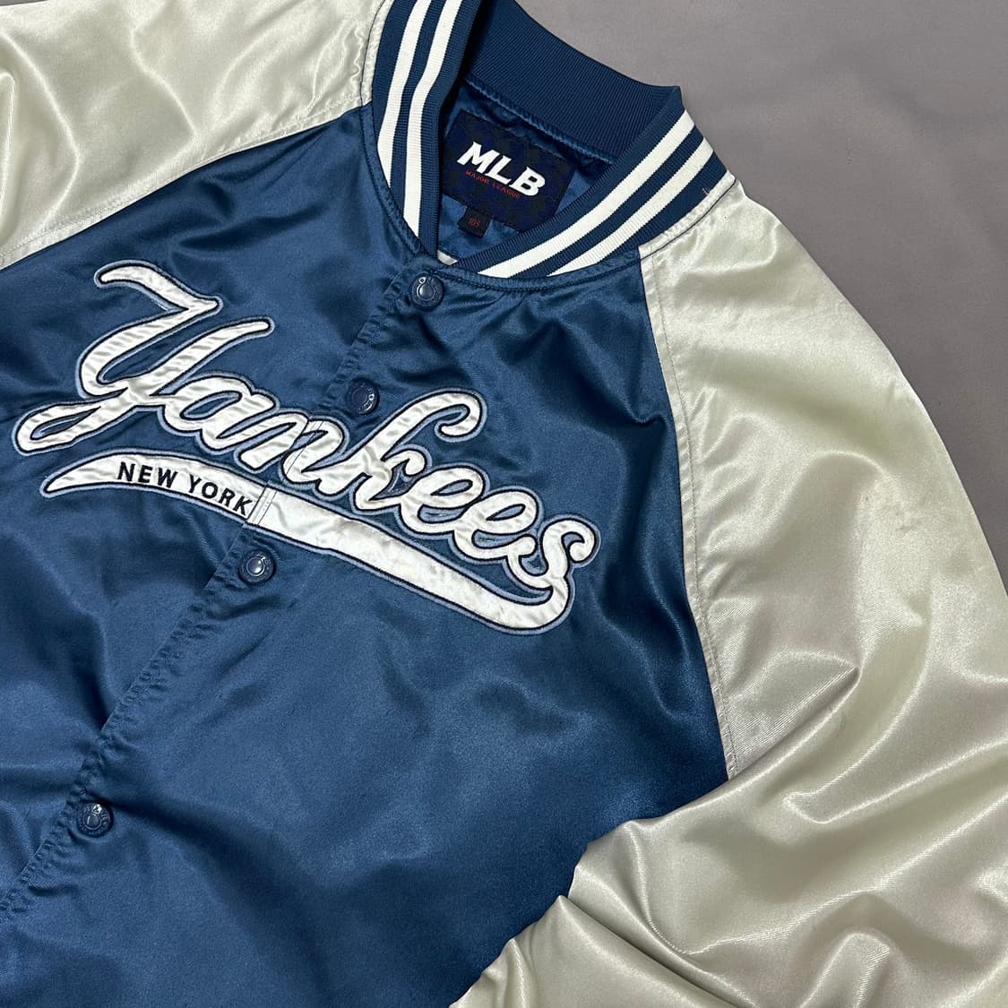 MLB 00s 올드스쿨 뉴욕양키스 새틴 야구점퍼 105 상품이미지4