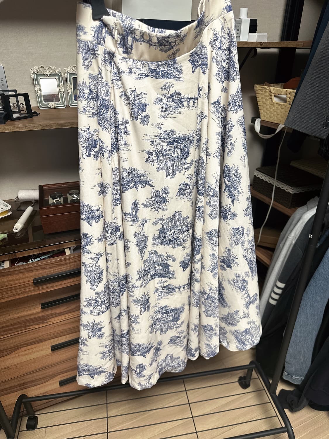 샬롯 부띠끄 뜨왈드 플레어 스커트 M (55추천 66가능)    상품이미지6