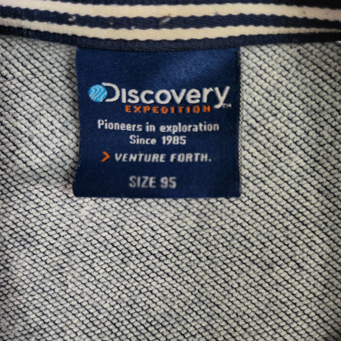 디스커버리 맨투맨 상품이미지2