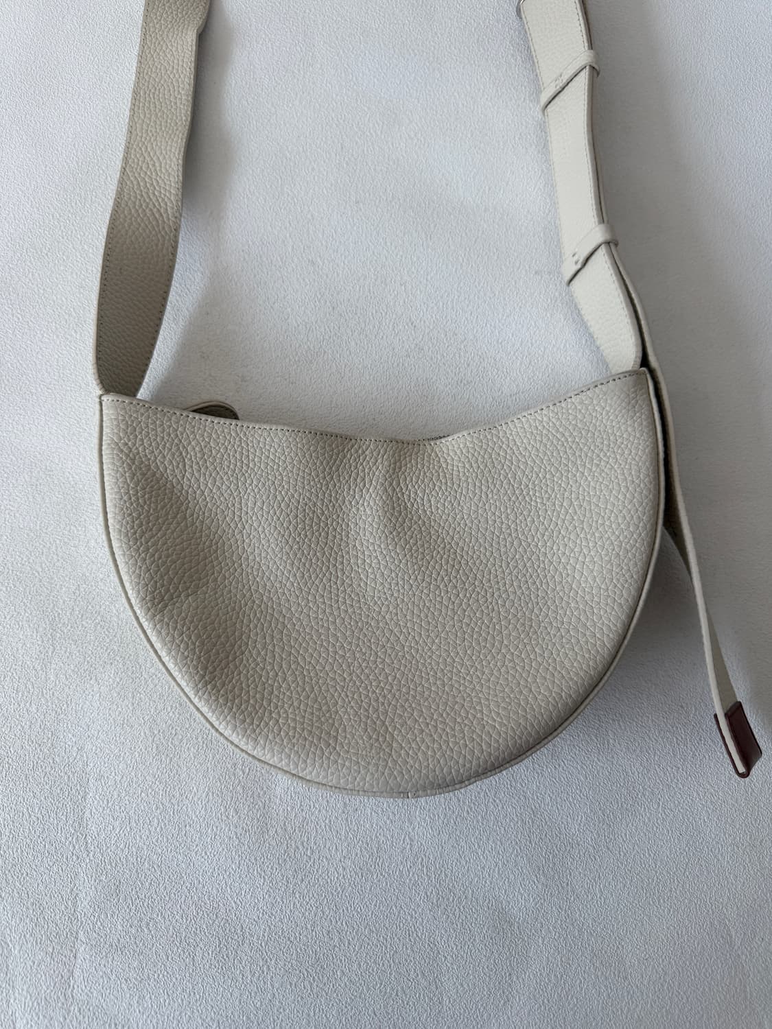 소프트서울(SOFT) 레더 크로스백 상품이미지4