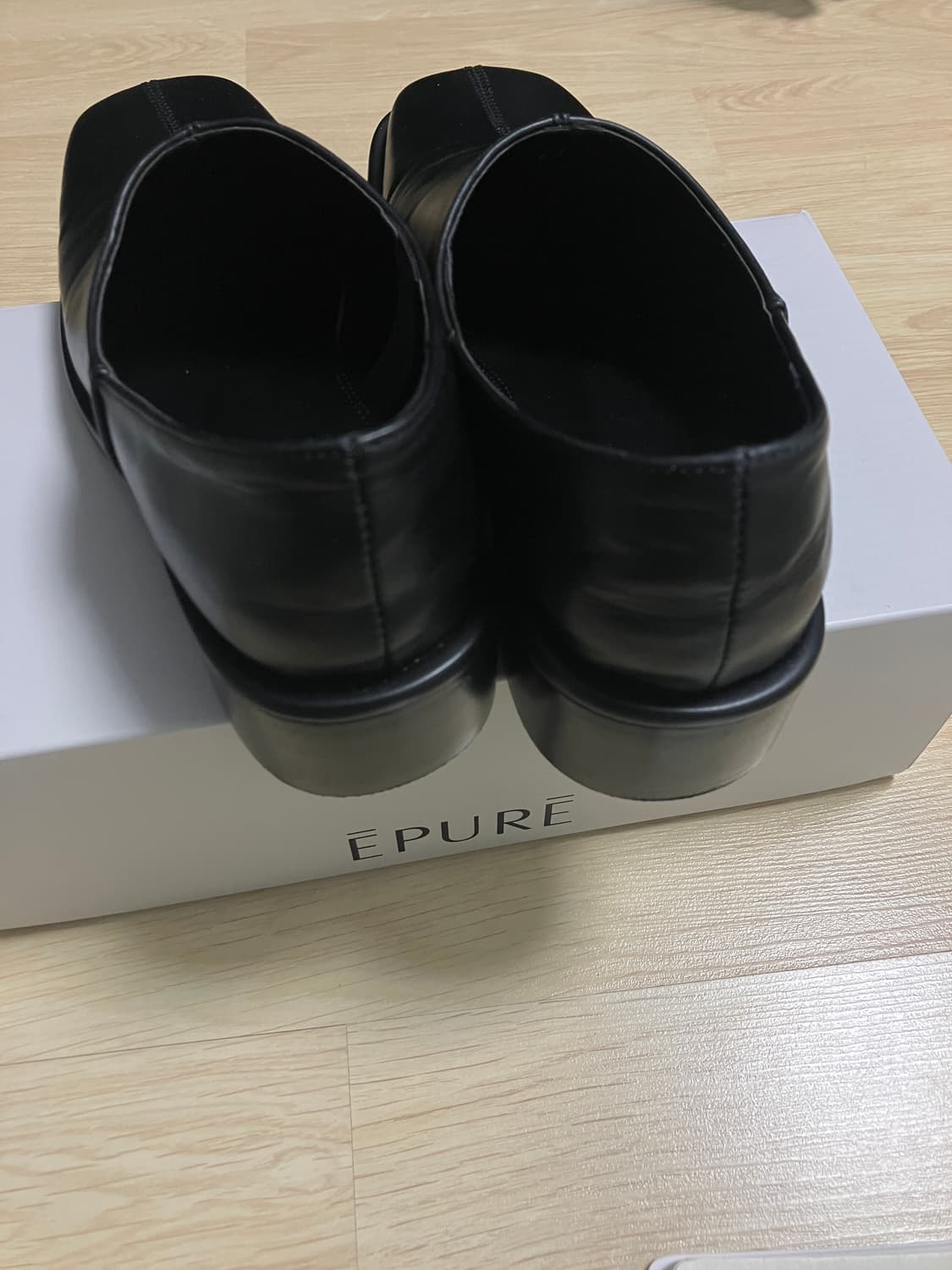 [새상품] 에퓨레 MARS Square Loafers 블랙 상품이미지6