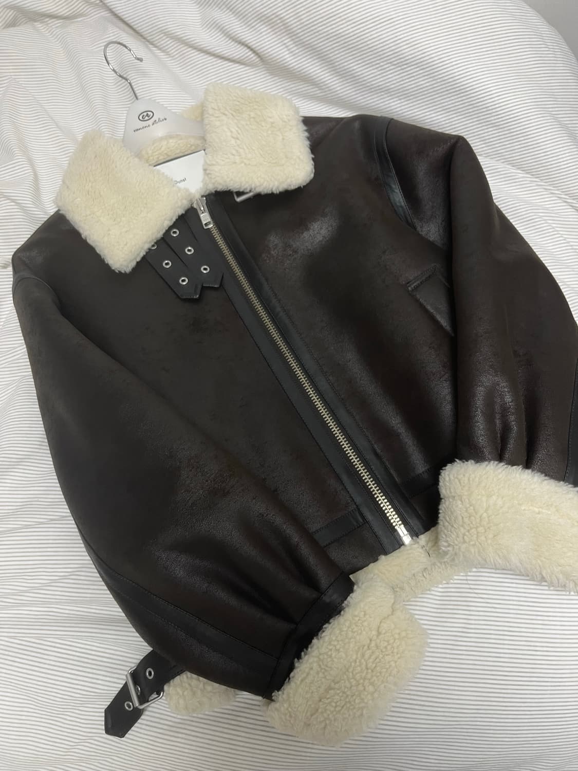 던스트 무스탕 상품이미지1