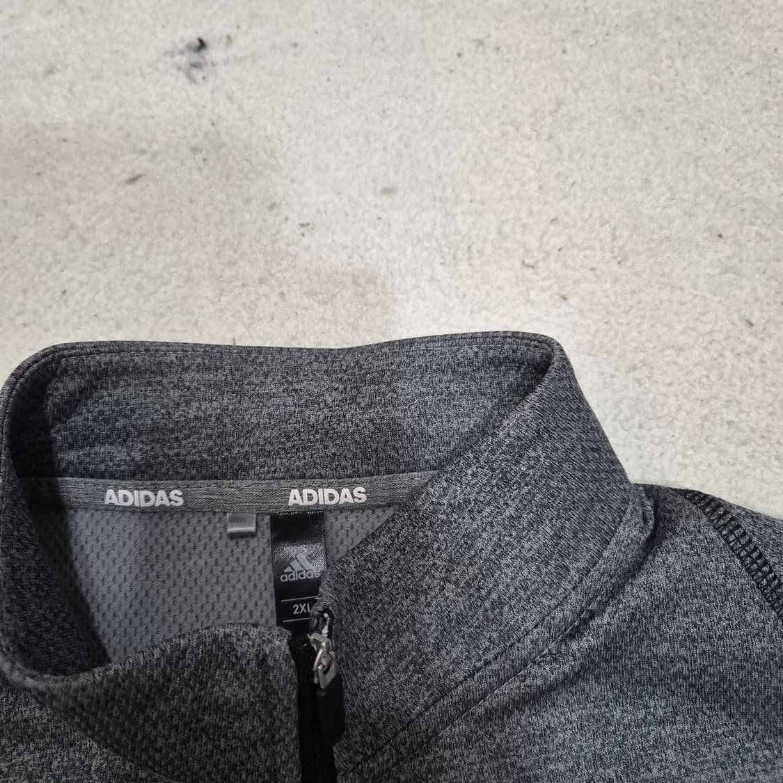 아디다스  반집업티셔츠2XL 상품이미지2