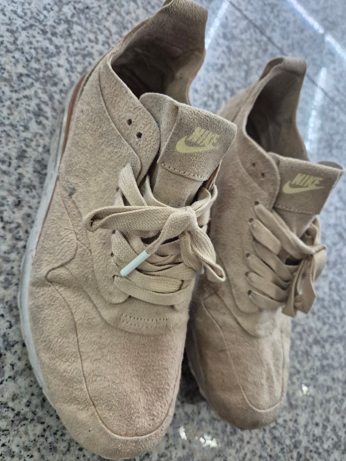 나이키 스웨이드 에어맥스 us 7.5 판매합니다 상품이미지2