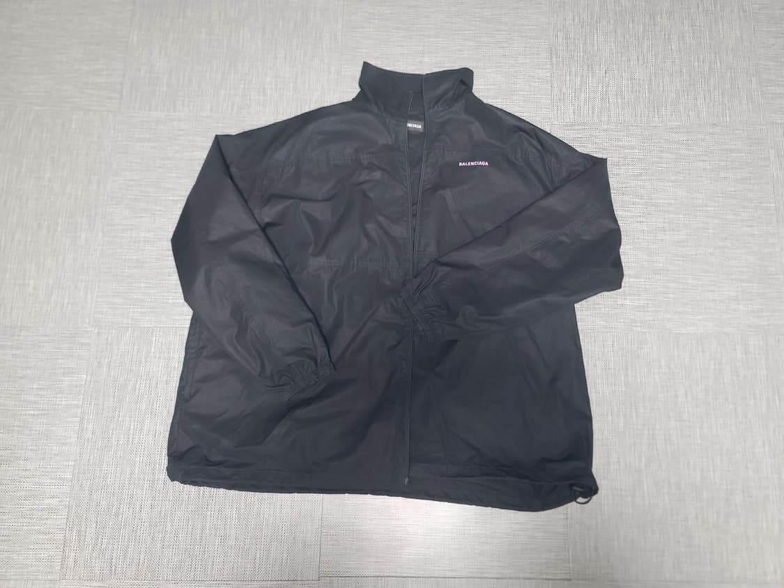 발렌시아가 하이넥 오버핏 자켓 48 110~ 상품이미지1