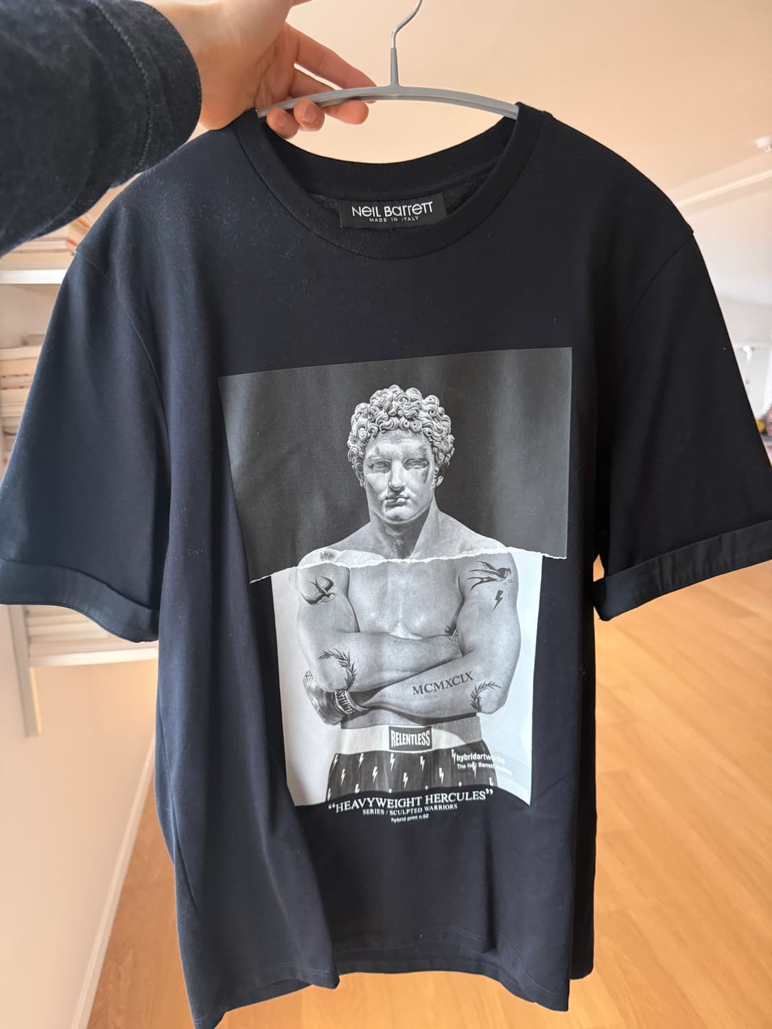 닐바렛 티셔츠 상품이미지1