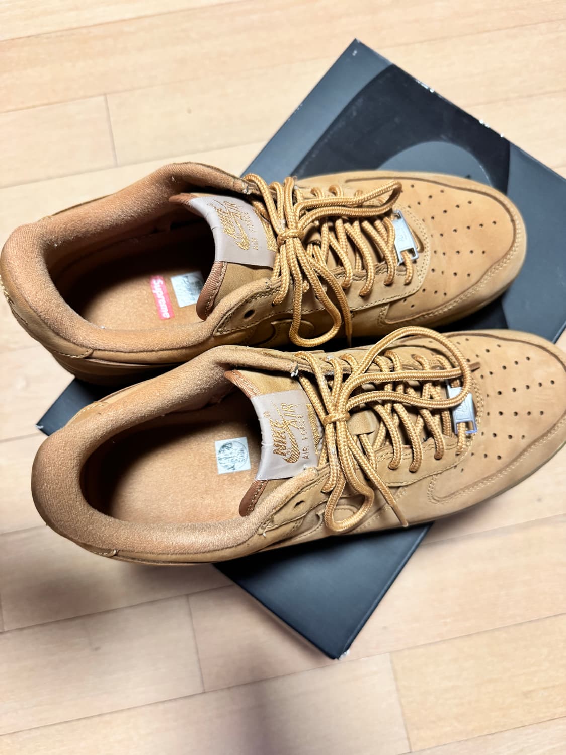 나이키 슈프림 된장에어포스 275 상품이미지4