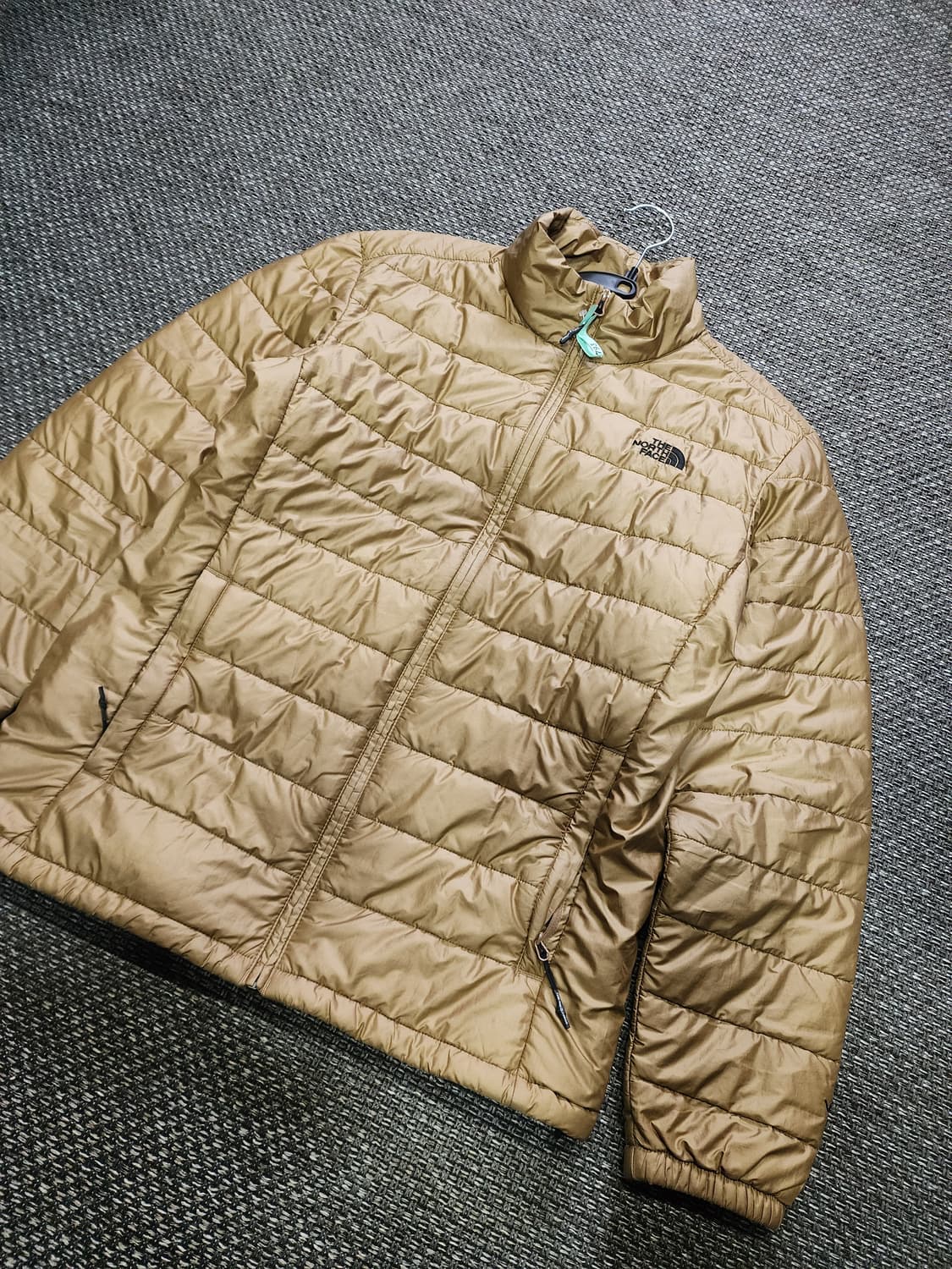 노스페이스 경량 패딩 100 L사이즈  상품이미지5