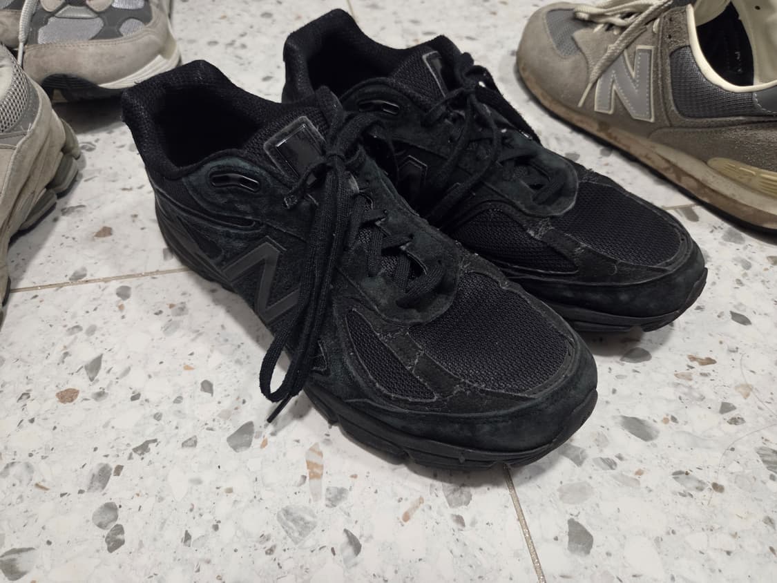 뉴발란스 990 올블랙 스니커즈 290mm 상품이미지1