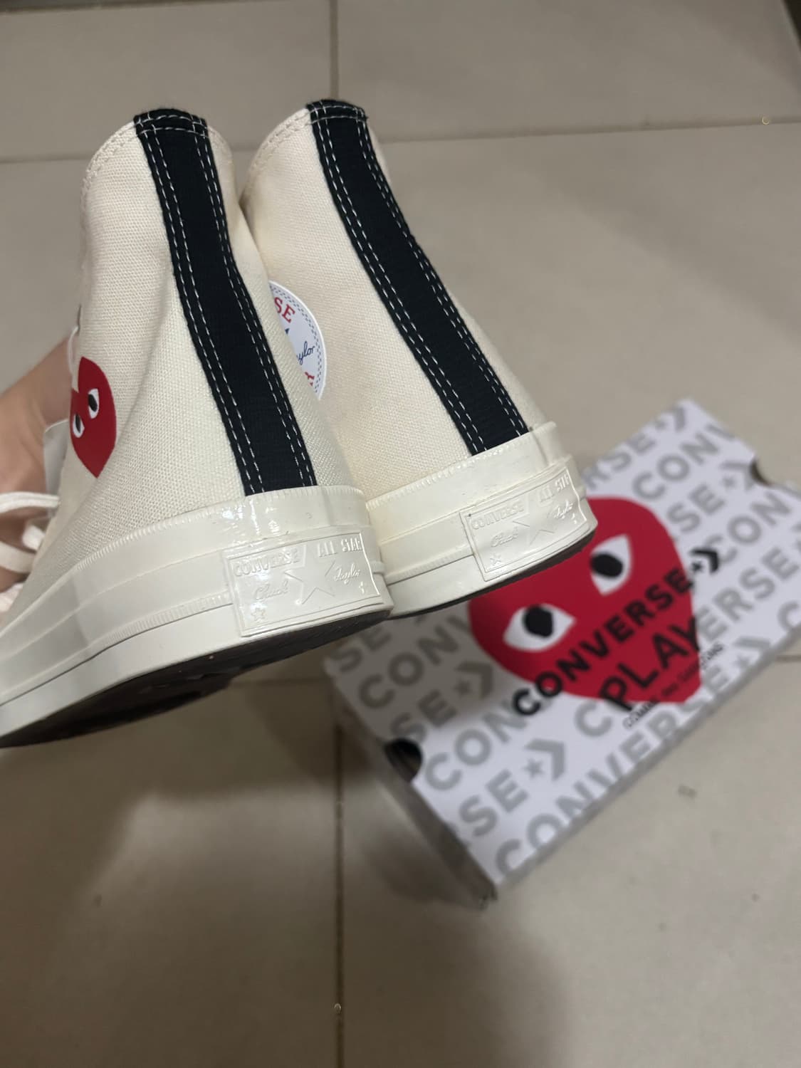 [새제품/270] 꼼데가르송 컨버스 척테일러 크림 하이 상품이미지4