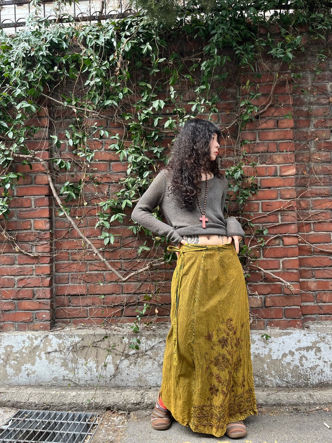 워싱 포인트 페이즐리 자수 랩 스커트 상품이미지2